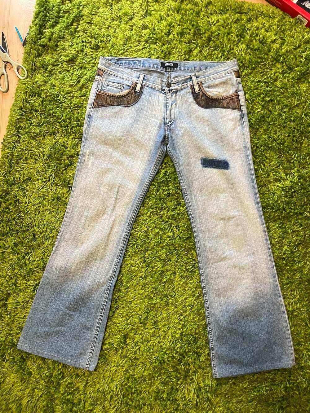 D&G Dolce & Gabbana Vintage Light Wash Denim Jeans with Faux Reptile Skin Pocket
